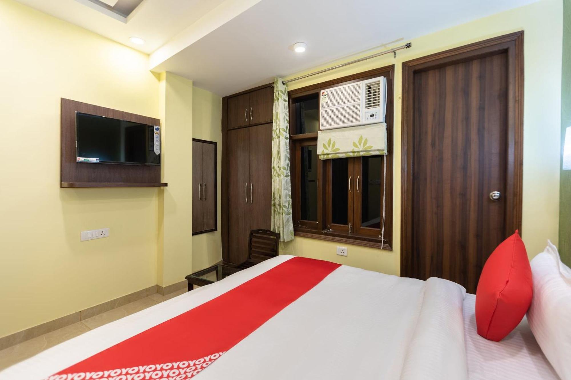 ניו דלהי Super Oyo Hotel O Red Stone Inn מראה חיצוני תמונה