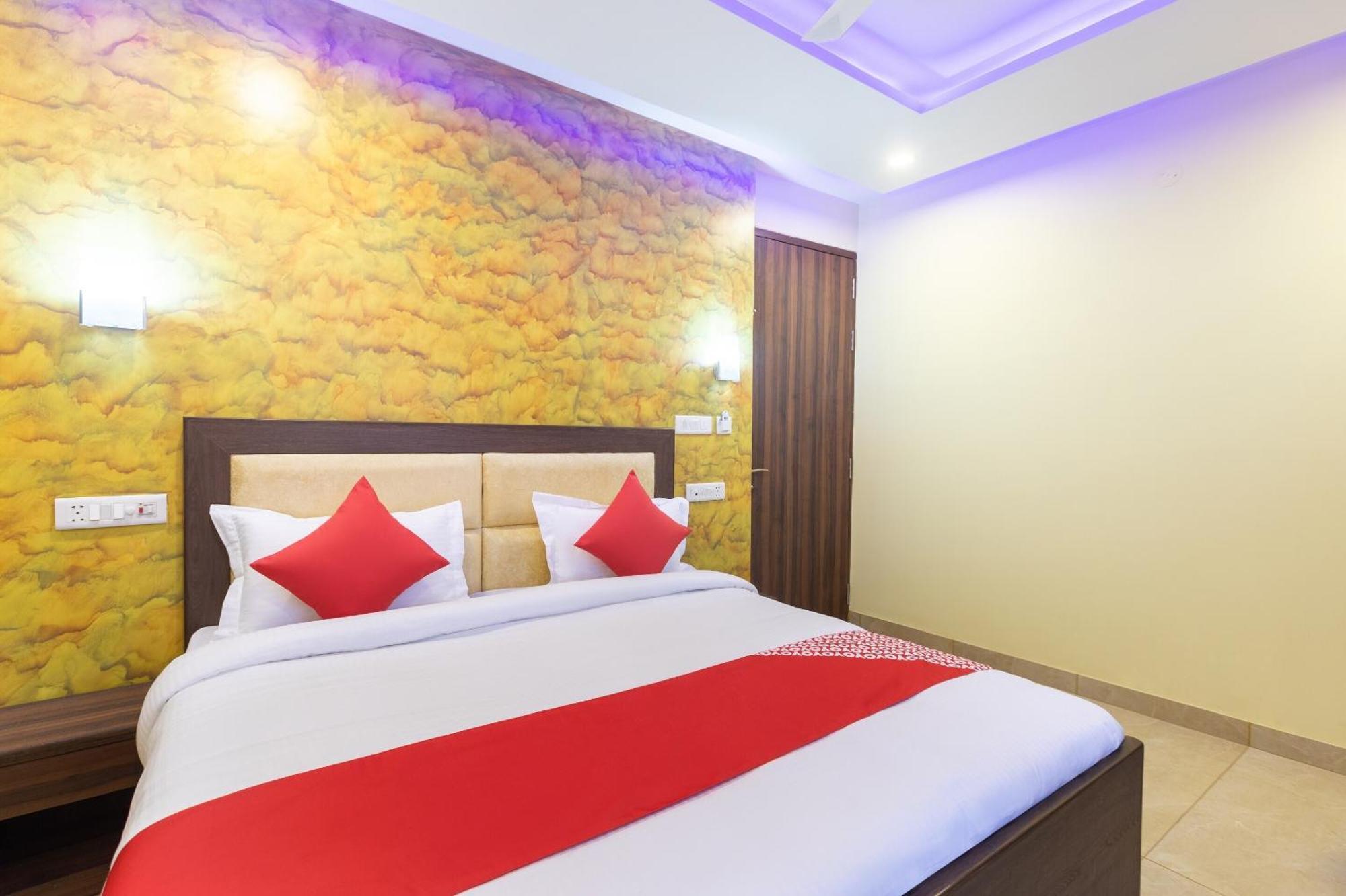 ניו דלהי Super Oyo Hotel O Red Stone Inn מראה חיצוני תמונה